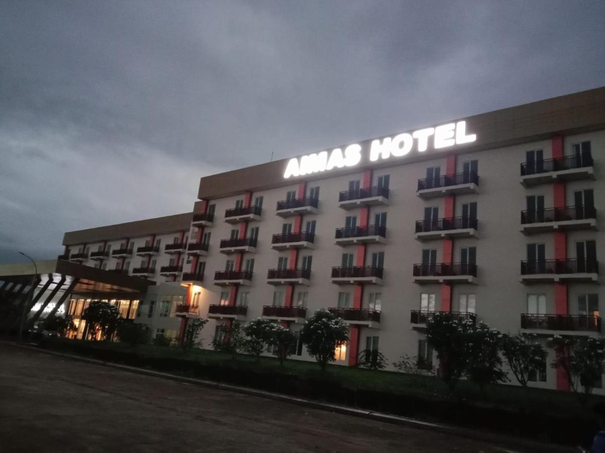 Aimas Hotel And Convention Centre Sorong Esterno foto