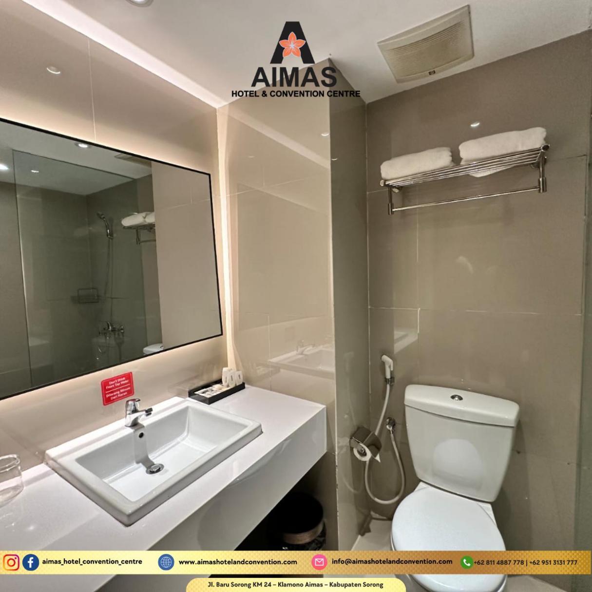 Aimas Hotel And Convention Centre Sorong Esterno foto
